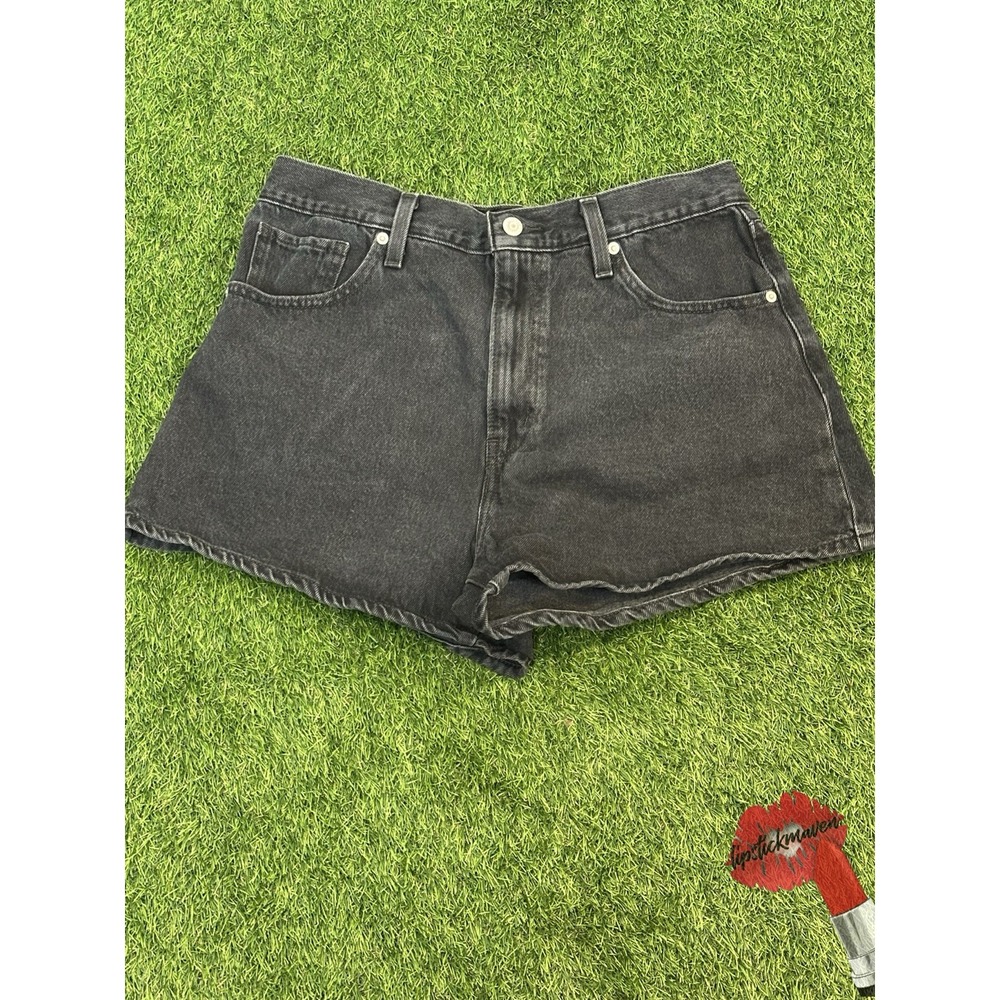 Vintage Levi's Denim Jean Shorts Size 32 Mid Length Mom Y2K Dark Black Grey Wash